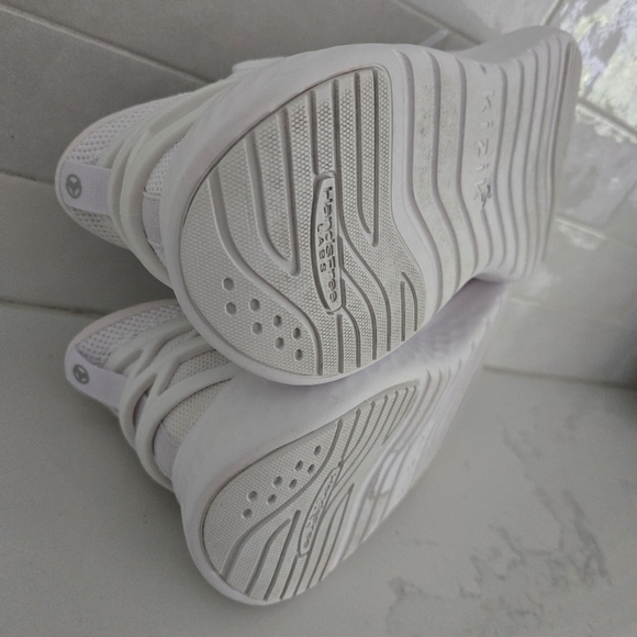 Kizik Athens Hands Free Knit Sneaker Slip On Laces White Women's Size 7.5 WIDE - Picture 7 of 8